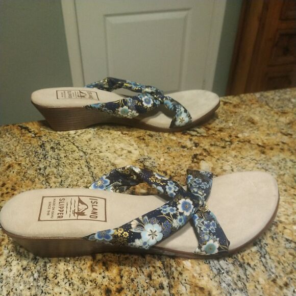 Women's US 11 Shoes Island Slipper Suade Thong Wedge Sandals Floral Fabric Slide - Picture 5 of 10